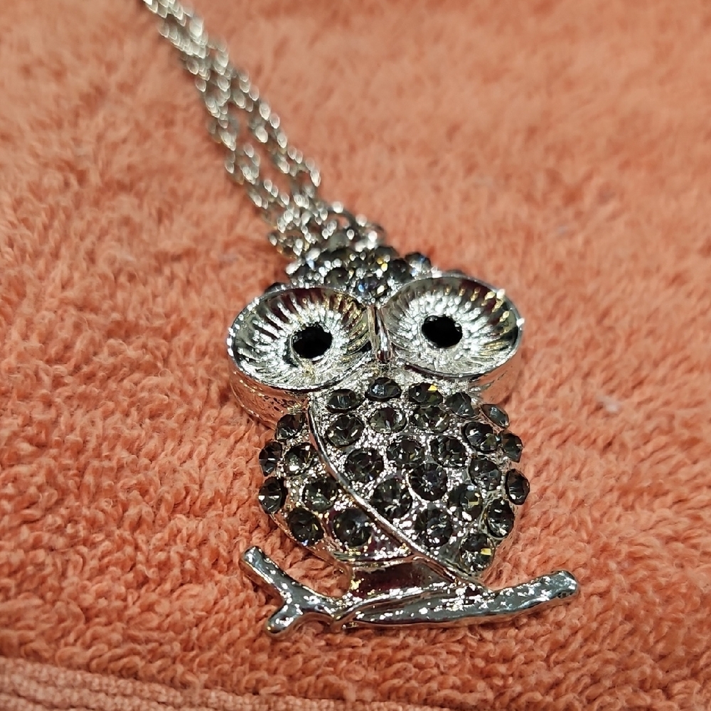 Silver Owl Pendant Necklace